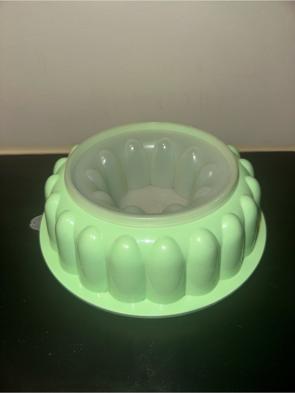 Tupperware Jello Ring Mold - Vintage